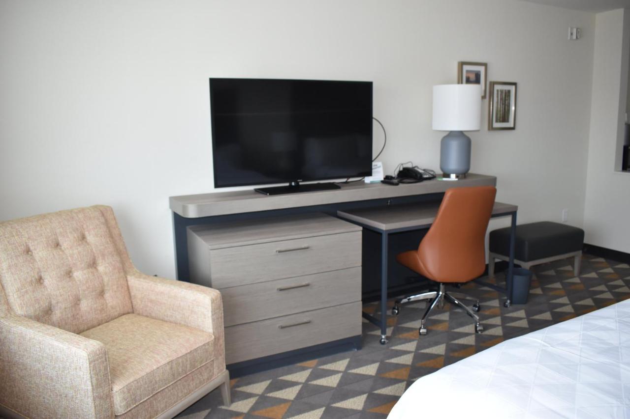 Holiday Inn - Kansas City - Northeast By Ihg Luaran gambar