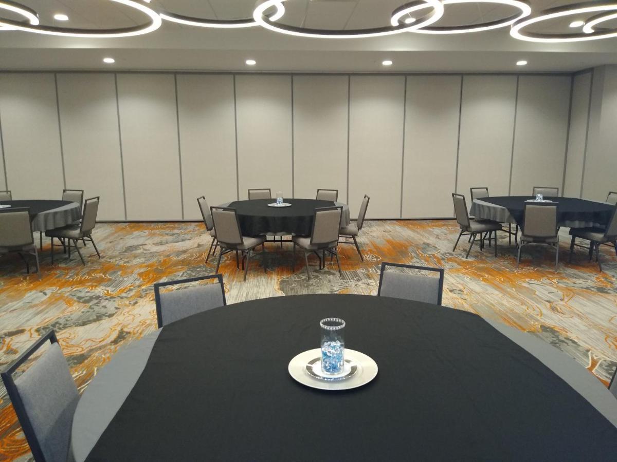 Holiday Inn - Kansas City - Northeast By Ihg Luaran gambar