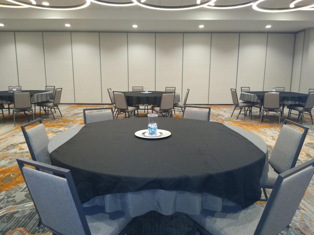 Holiday Inn - Kansas City - Northeast By Ihg Luaran gambar